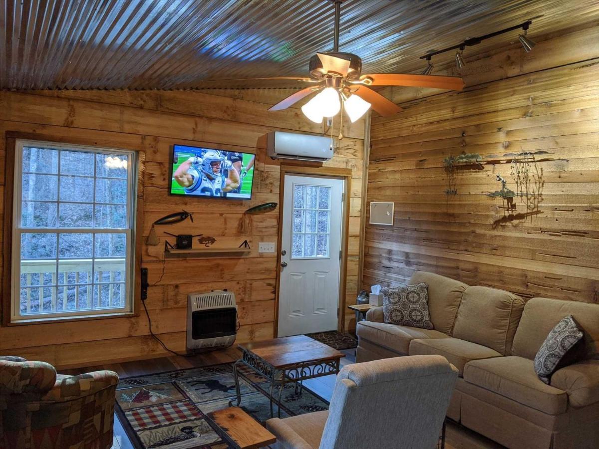 Deep Creek Hideaway Cabin Bryson City Exterior photo
